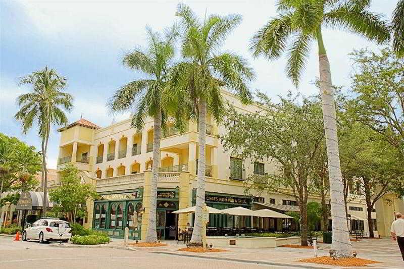 Courtyard By Marriott - Naples Otel Dış mekan fotoğraf
