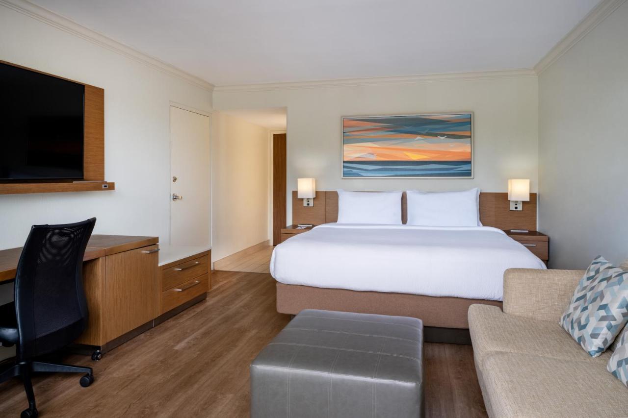 Courtyard By Marriott - Naples Otel Dış mekan fotoğraf