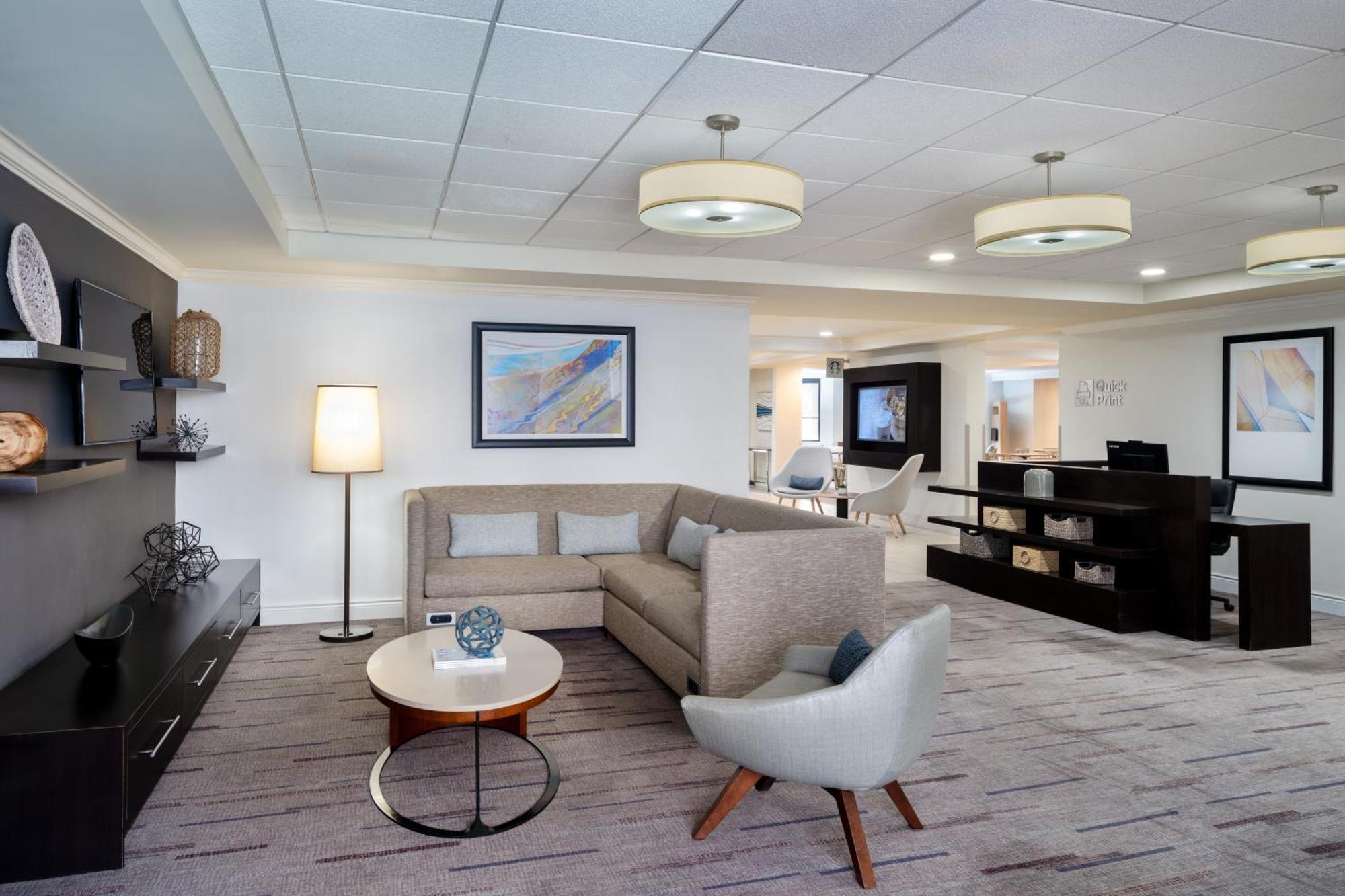 Courtyard By Marriott - Naples Otel Dış mekan fotoğraf